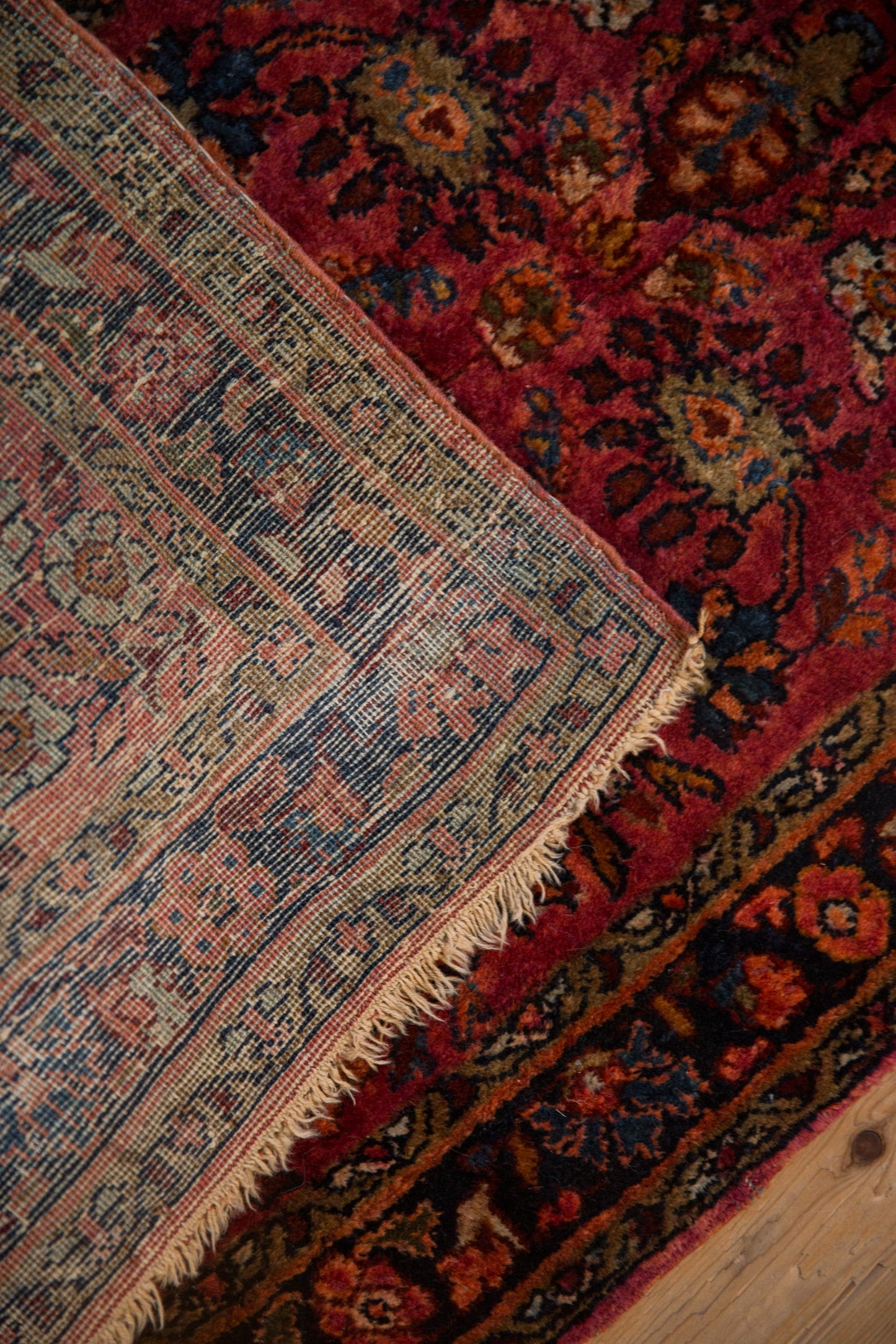 2x2.5 Vintage Fine Lilihan Square Rug Mat