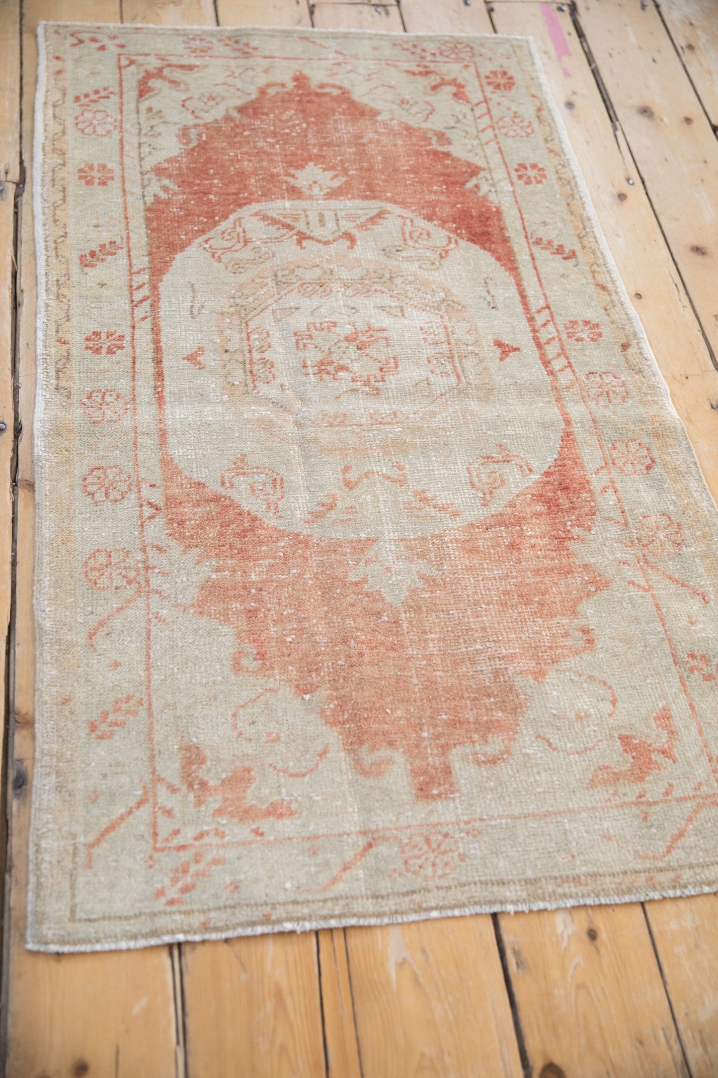 2.5x4.5 Vintage Distressed Oushak Rug