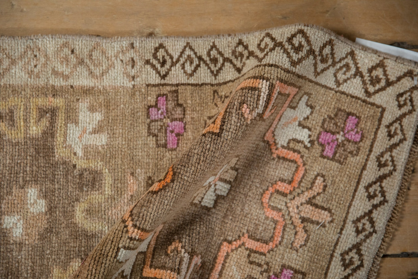 1.5x3 Vintage Distressed Kars Rug Mat