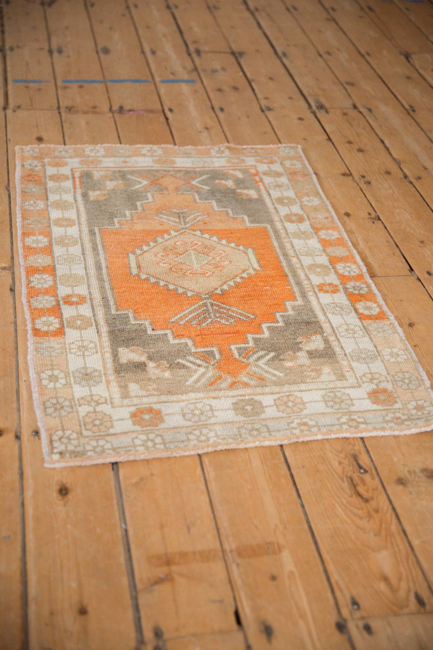 2.5x3.5 Vintage Distressed Oushak Rug