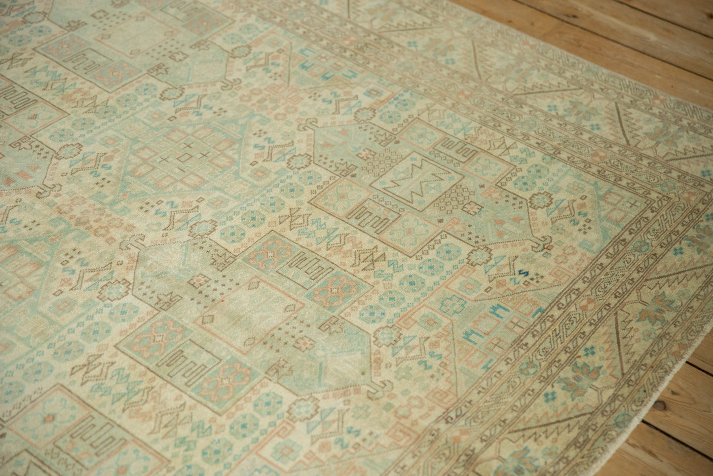 6.5x9.5 Vintage Distressed Sparta Carpet