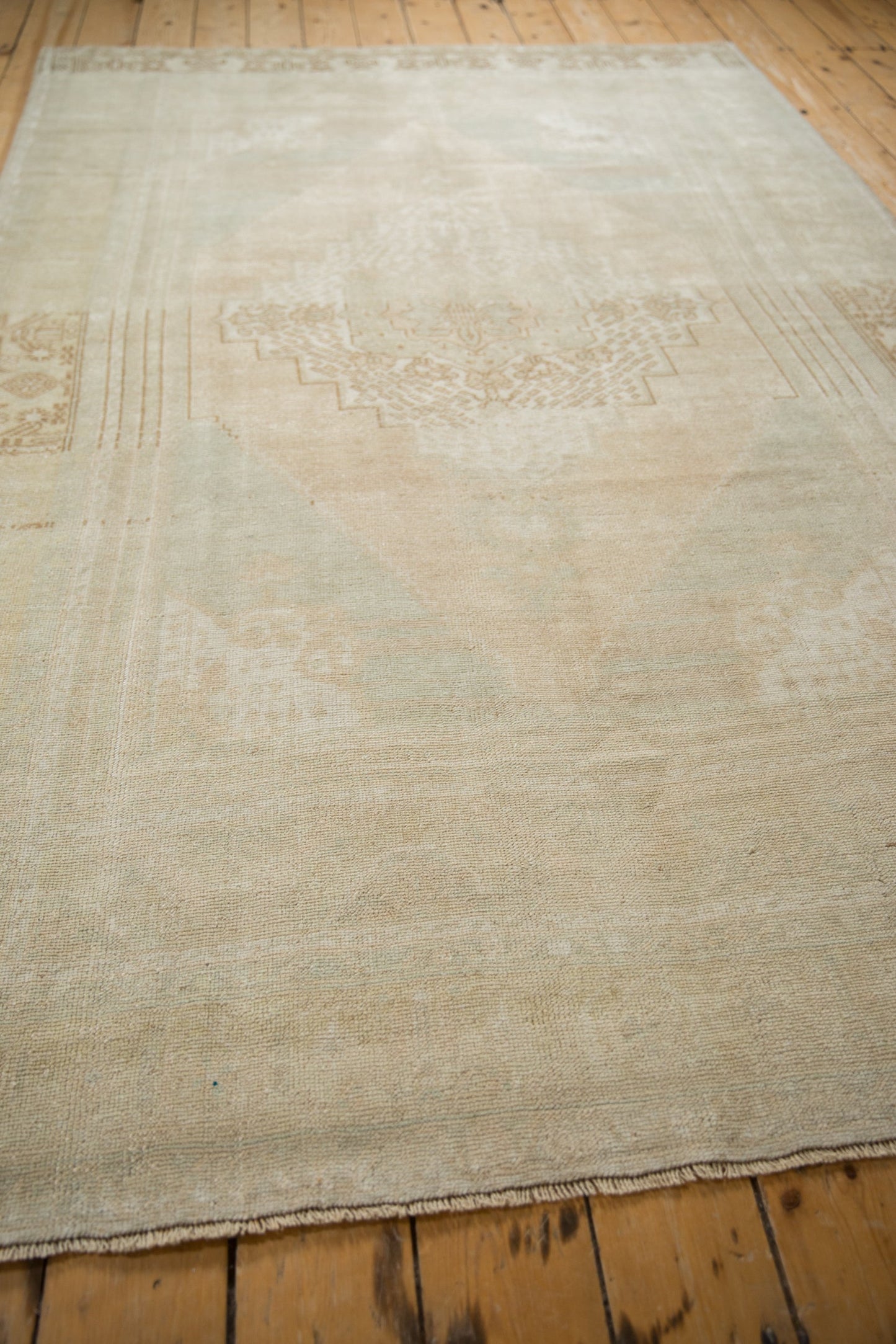 5.5x9 Vintage Distressed Oushak Carpet