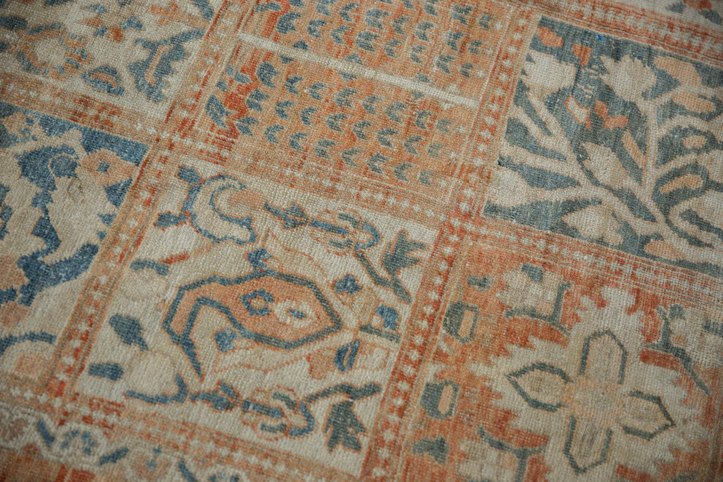 6.5x9.5 Vintage Distressed Turkish Bakhtiari Design Carpet