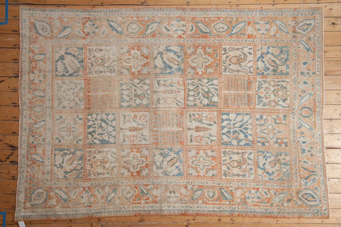 6.5x9.5 Vintage Distressed Turkish Bakhtiari Design Carpet