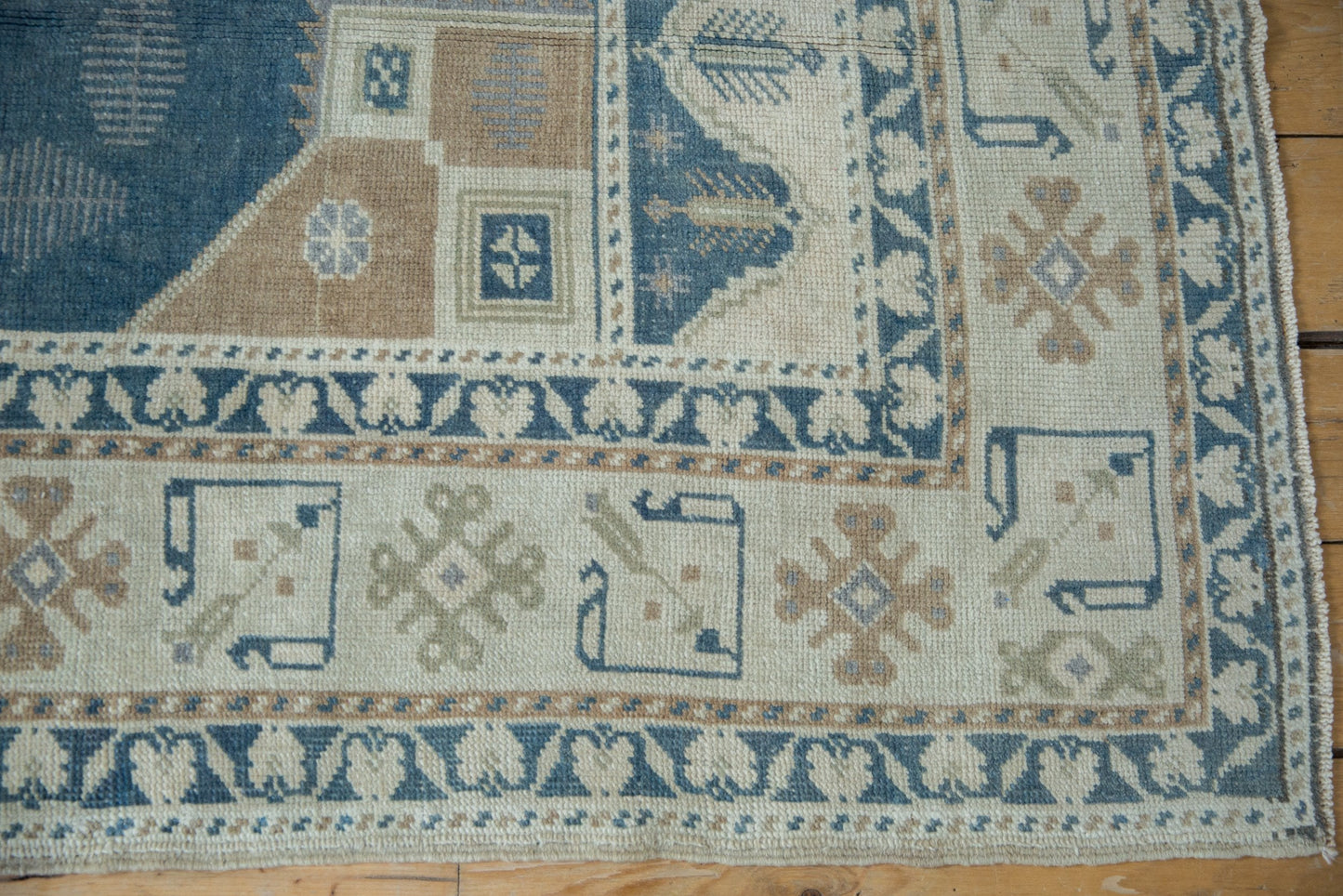 5.5x9.5 Vintage Distressed Oushak Carpet