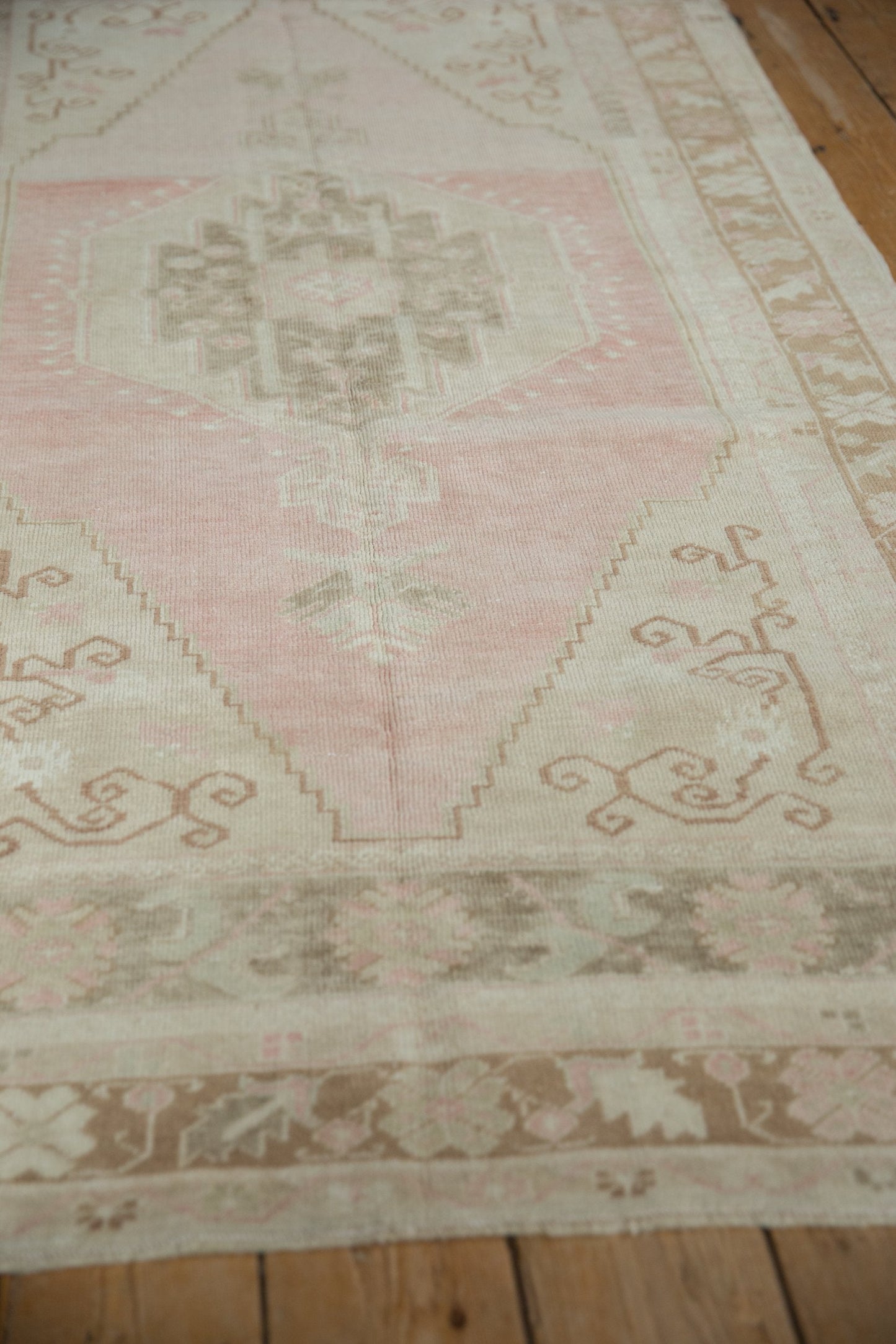 4x7.5 Vintage Distressed Oushak Rug