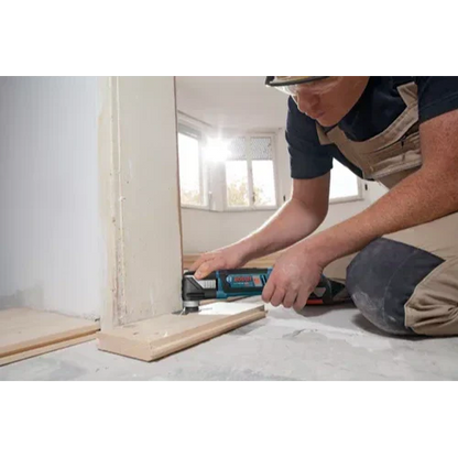 BOSCH GOP18V-28N12 Starlock 18V Cordless Brushless Variable 3-Piece Oscillating Multi-Tool Kit