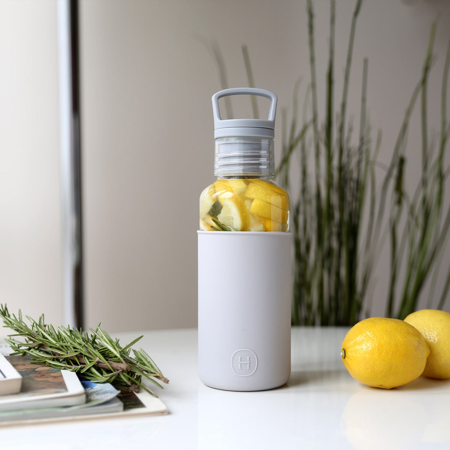 Clear-Cloudy Grey 20 Oz