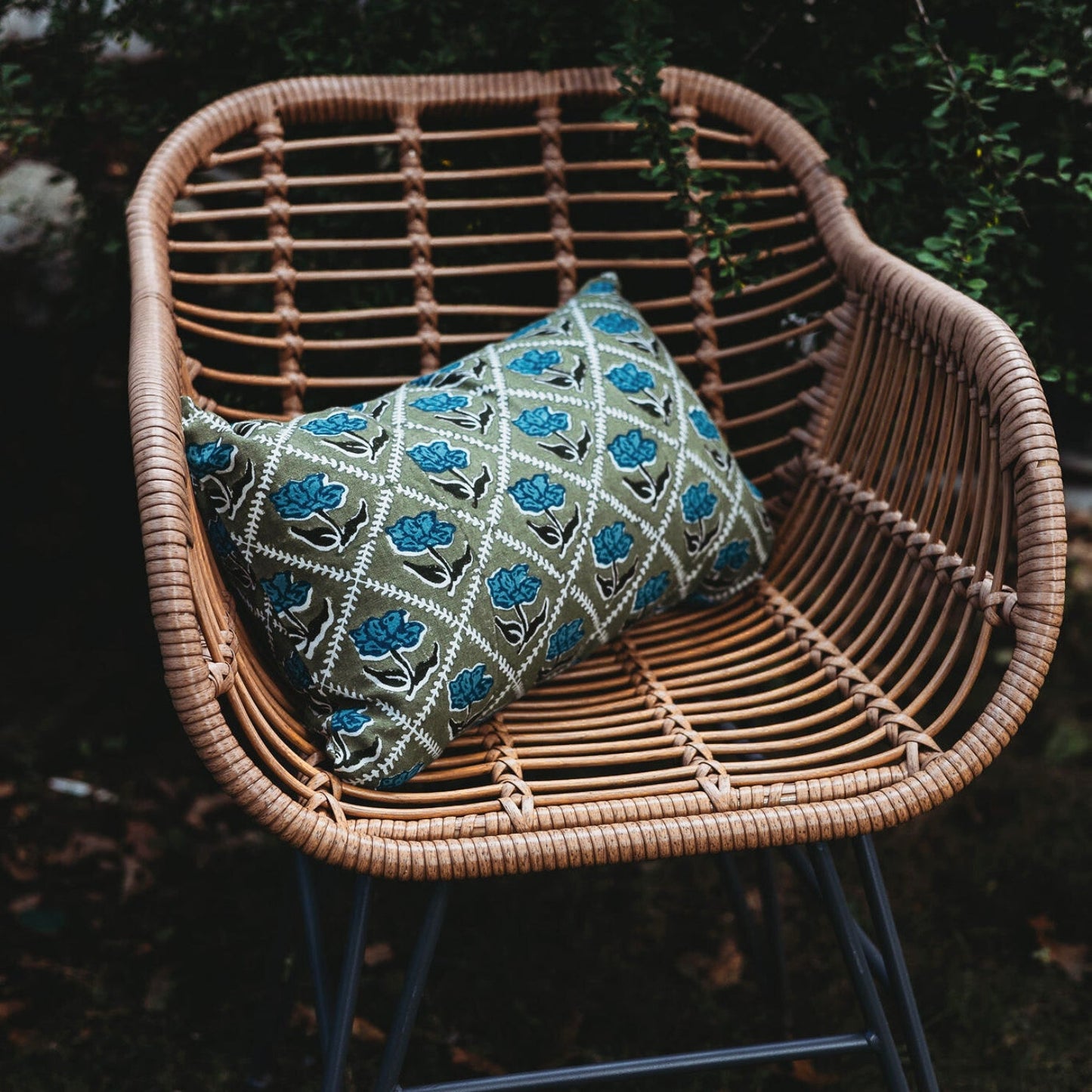 Noor Lumbar Throw Pillow Cover - Olive & Blue