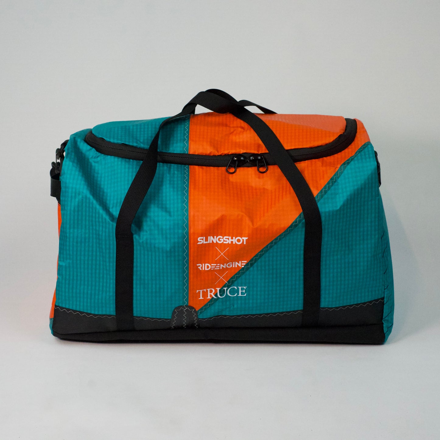 Uzip Duffle from Prototype Kites