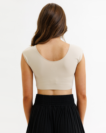Demi Tee