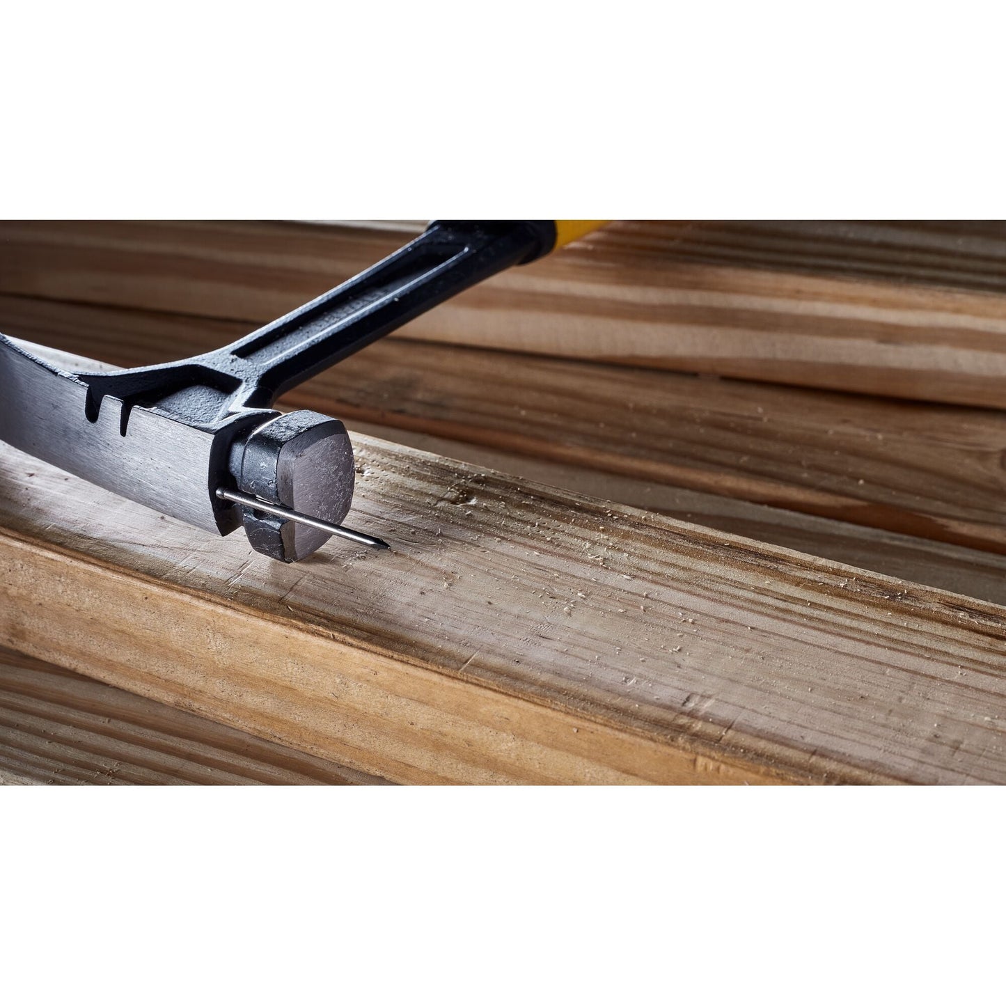 DeWalt DWHT51004 20oz Smooth-Face Rip Claw Steel Hammer