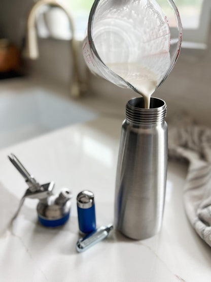 Frieling 0.5L Cream Whipper and 10-pack Charger Set
