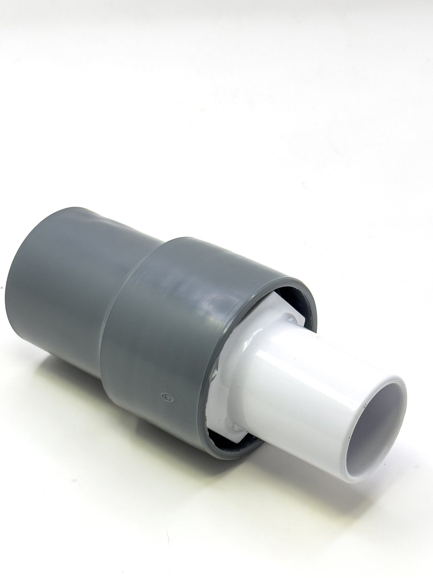 For Our Partners: The Basic Bundle with VacDaddy 2.0, V2W® Kit, Shallow Water Adapter, 29" Aluminum Adapter Pole, and Aluminum Vac Head Handle