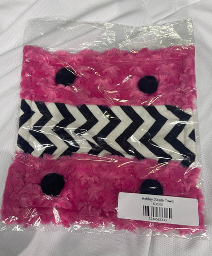 Ashley Skate Towel