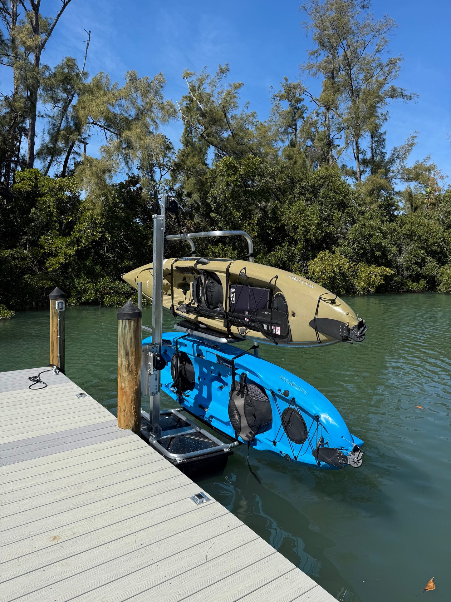 FIXED DOCK LAUNCH & STOW
