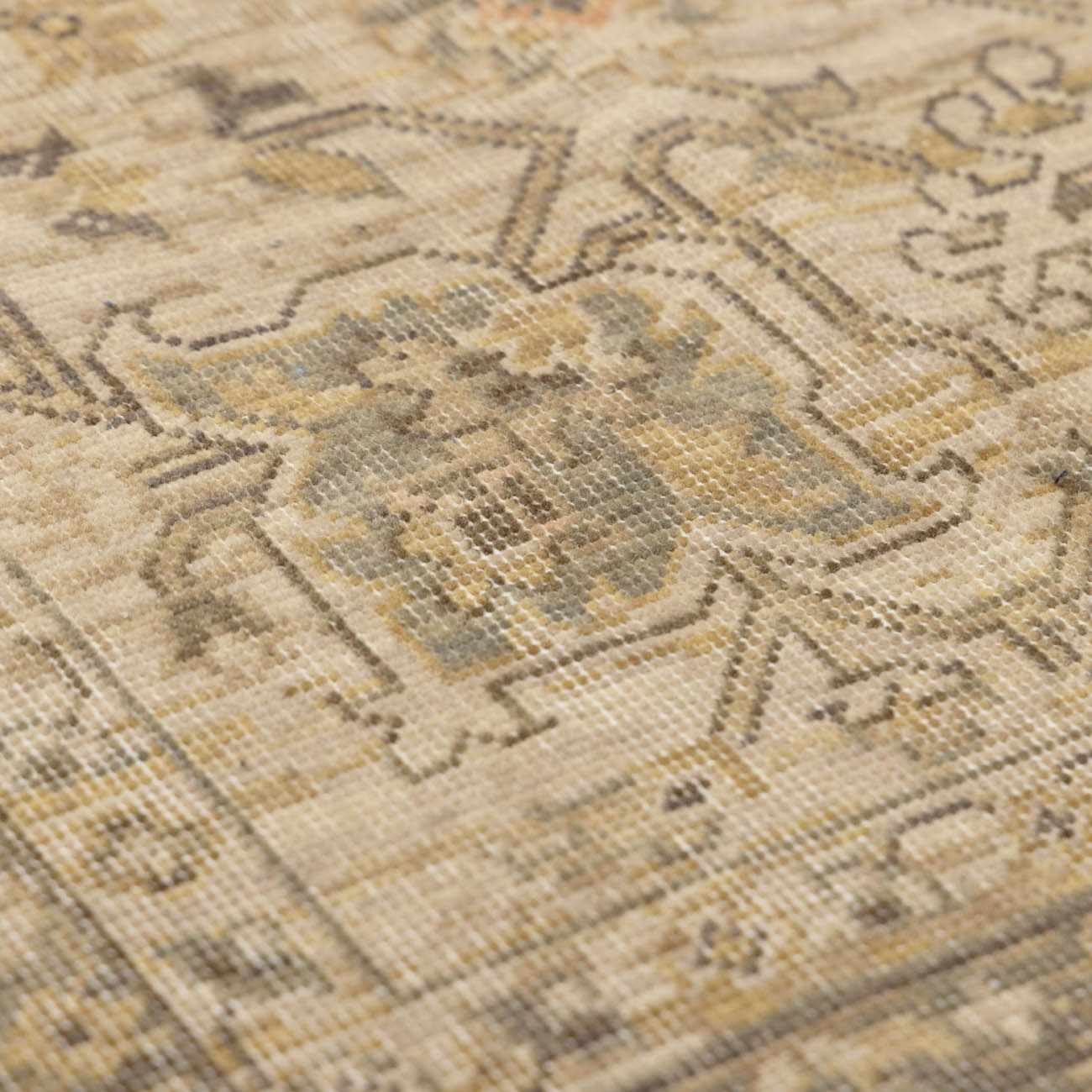 The Alessa Wool Rug