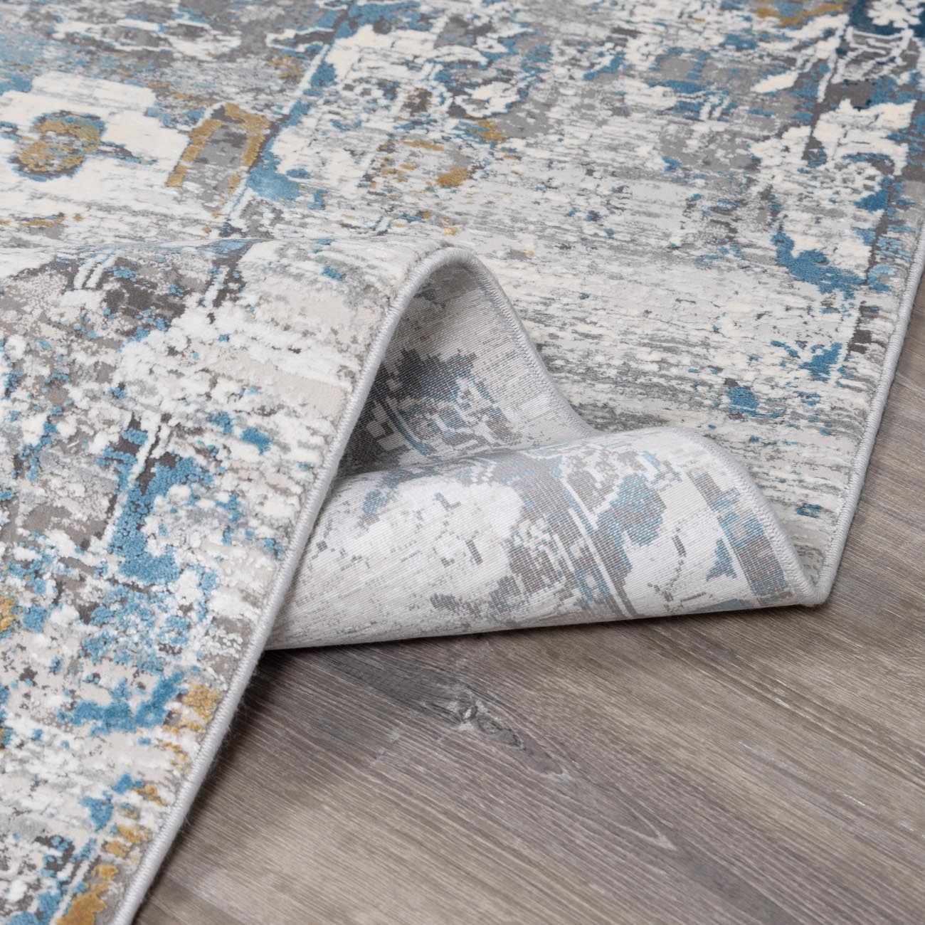 The Halcyra Faux Silk Rug