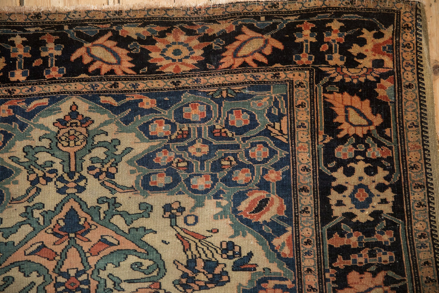 3.5x4.5 Antique Farahan Sarouk Square Rug