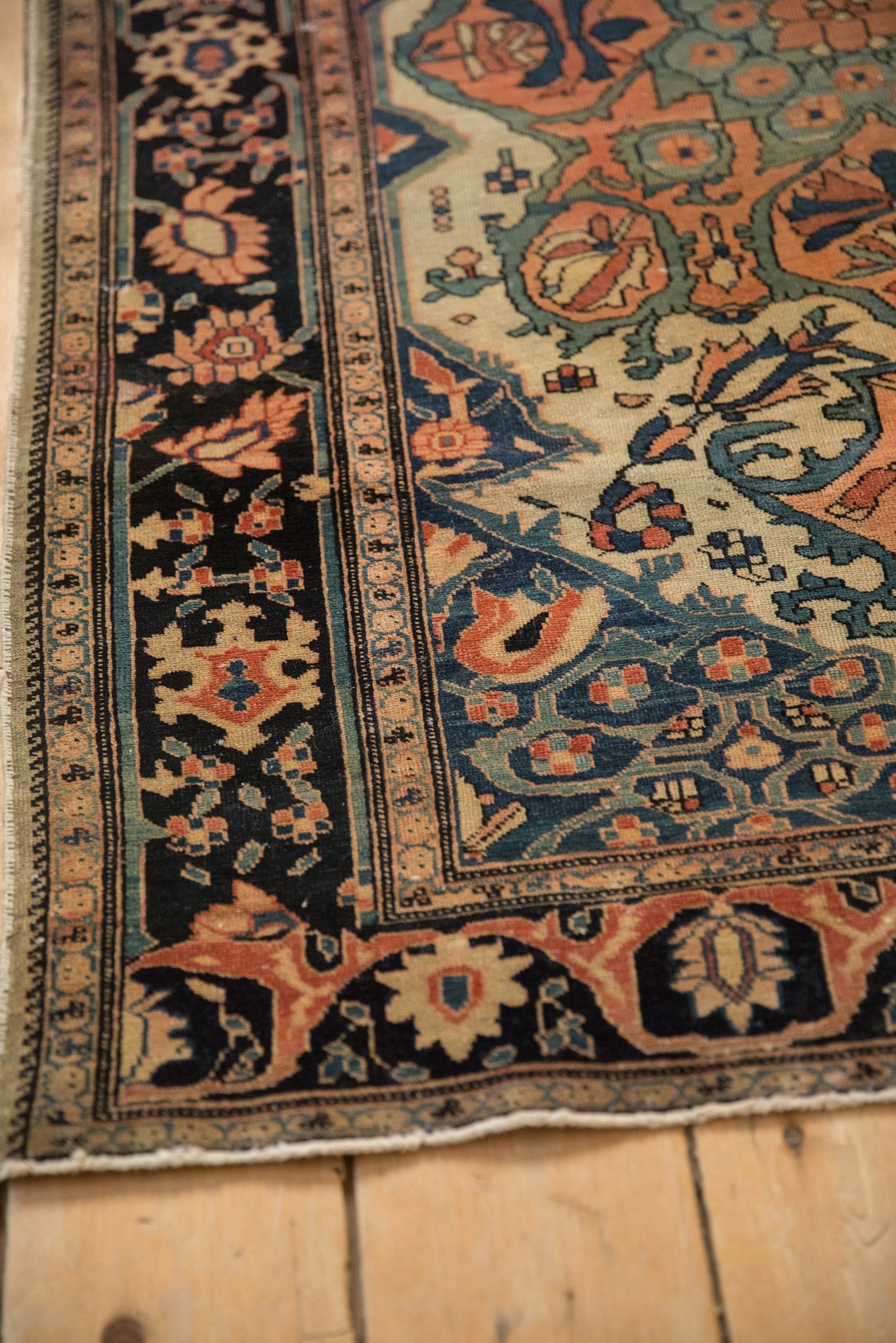 3.5x4.5 Antique Farahan Sarouk Square Rug