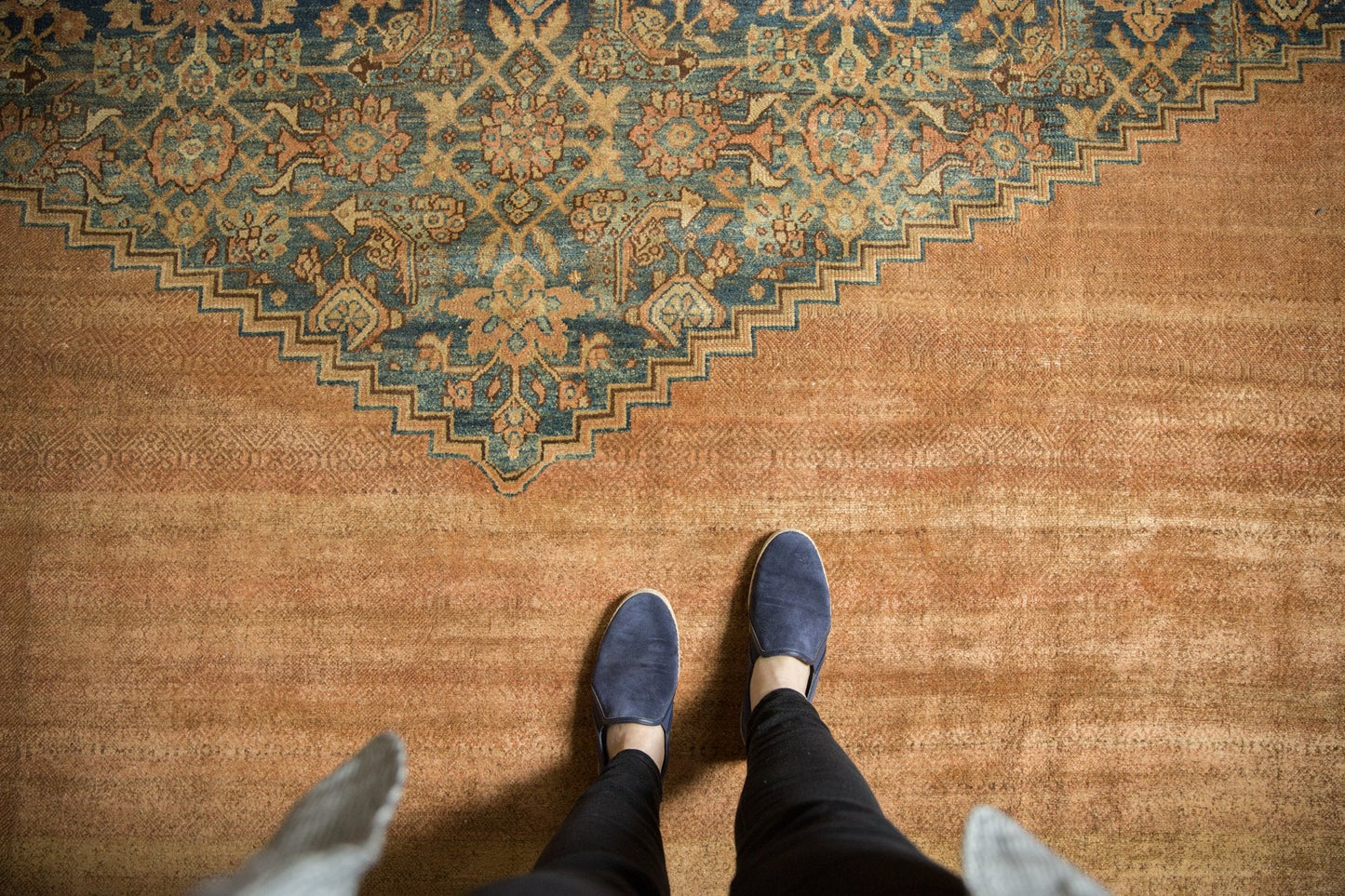 12.5x20 Antique Distressed Bibikabad Carpet