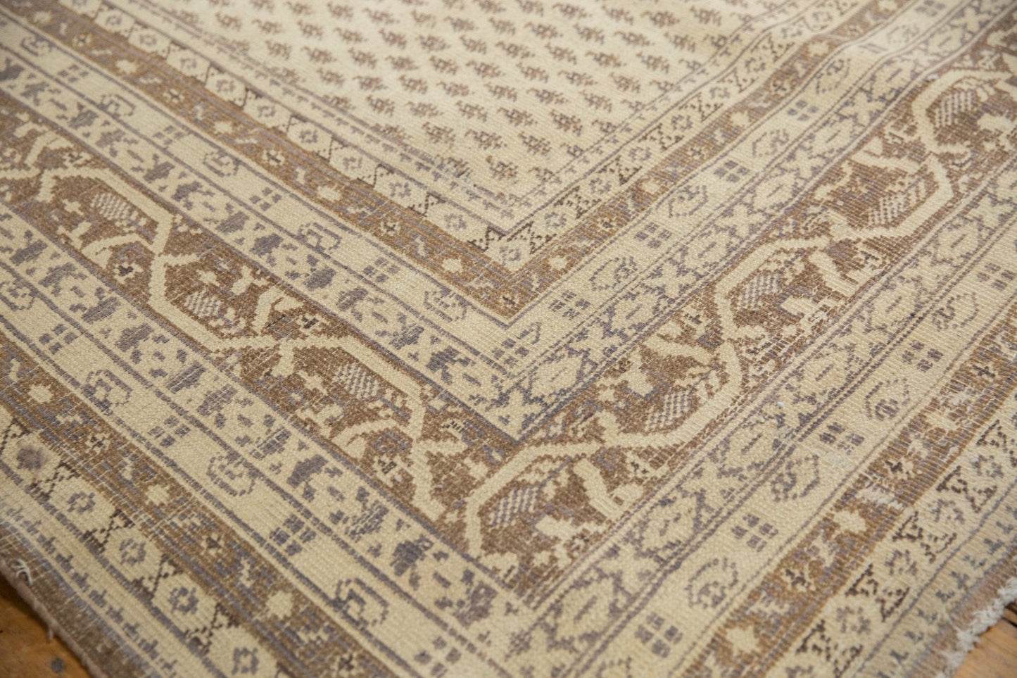 11x15 Vintage Distressed Sivas Carpet