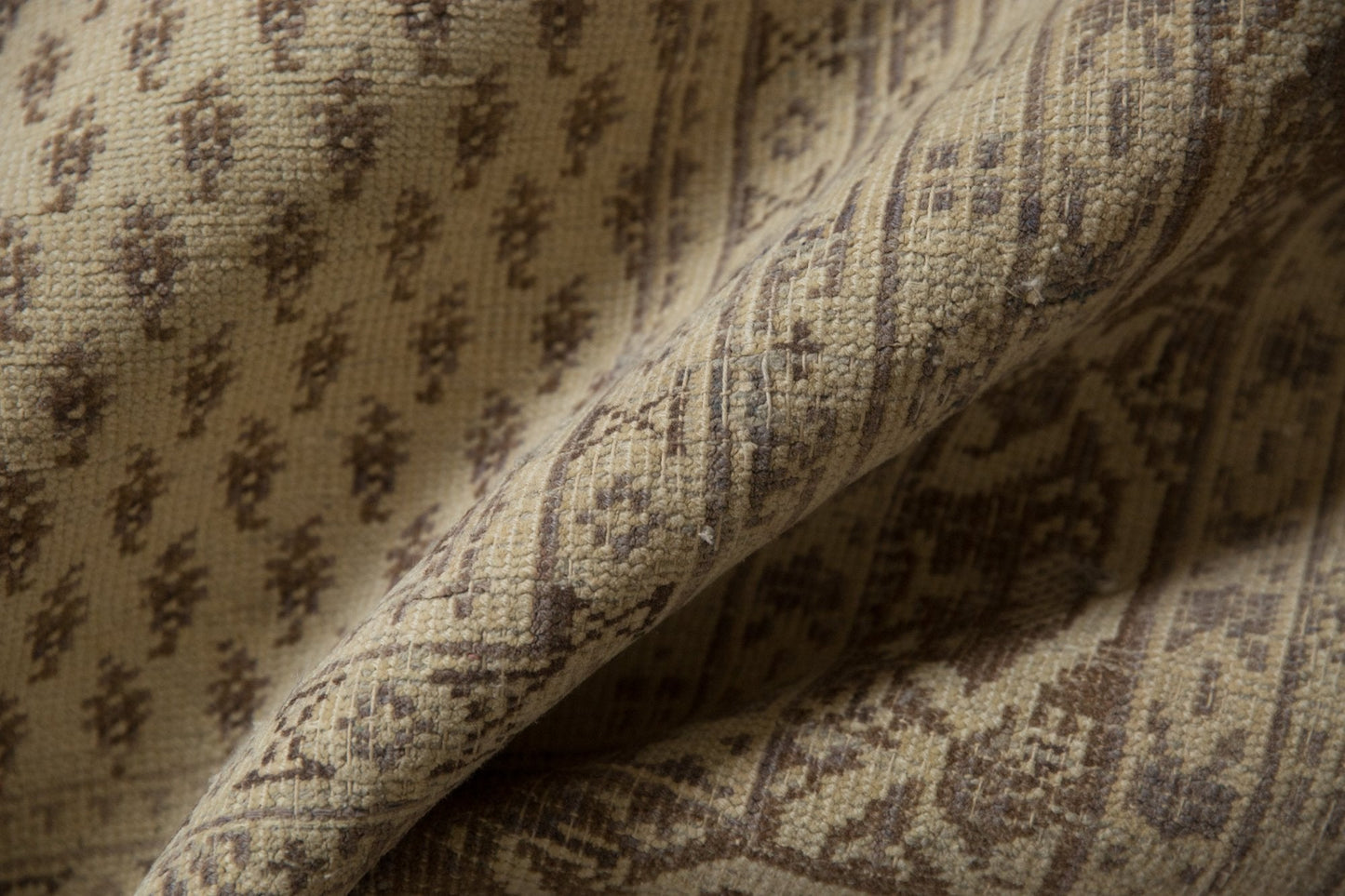 11x15 Vintage Distressed Sivas Carpet