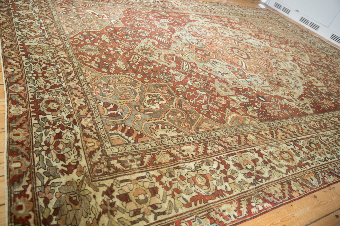11.5x15 Vintage Distressed Baktiari Carpet