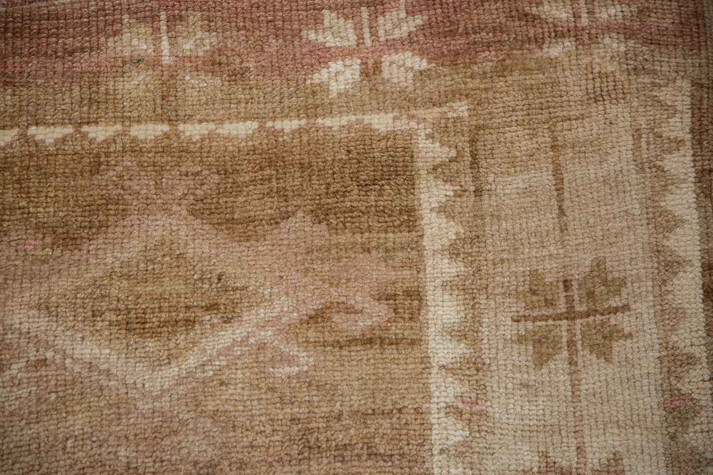 7.5x11 Vintage Distressed Kars Carpet
