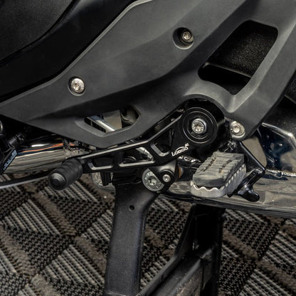 CNC Gear Shift Lever for BMW R1300GS – Heavy-Duty Aluminum OEM Replacement