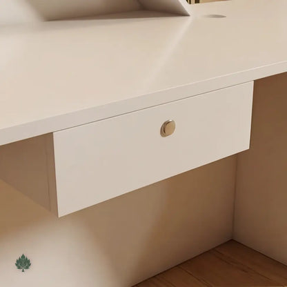Emvere · Front Reception Desk
