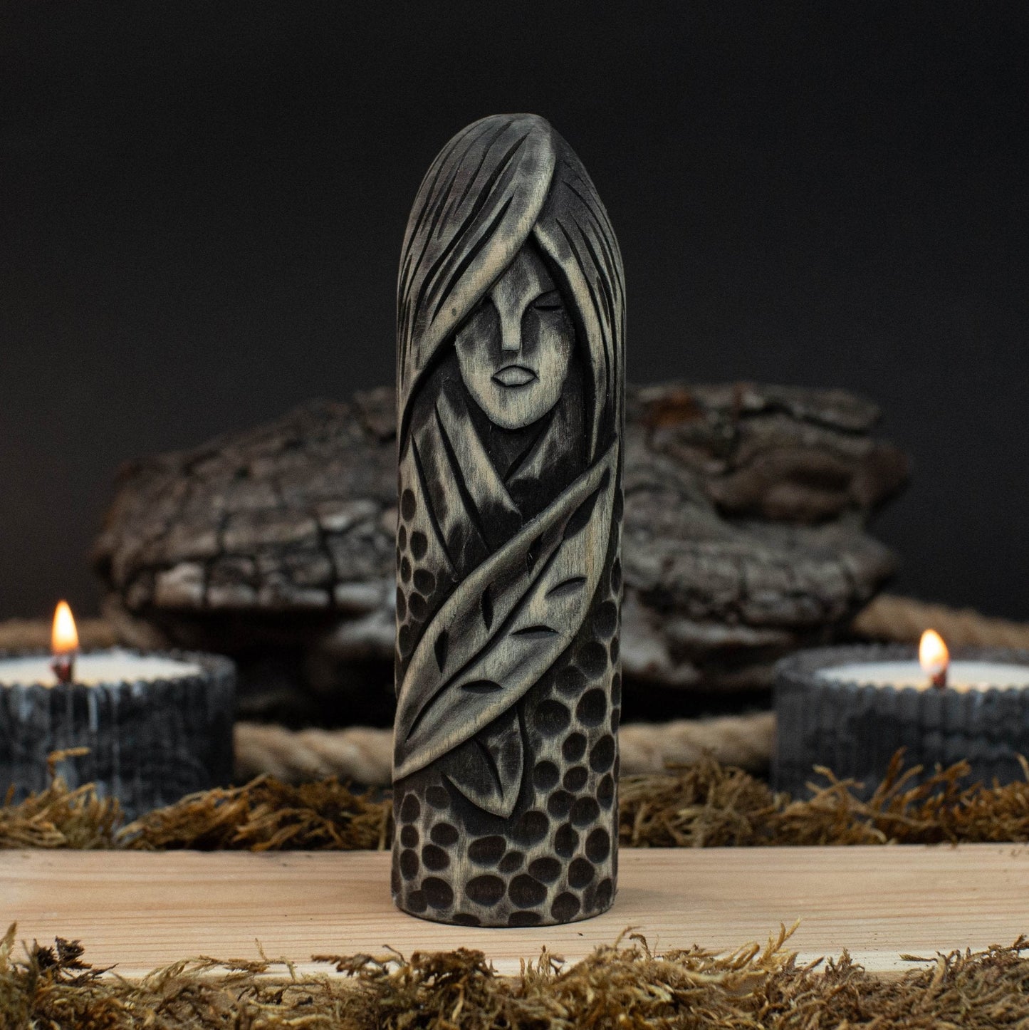 Hand-Carved Eir Figurine – 14 cm (5.7 inches) Wooden Norse Goddess of Healing Statue