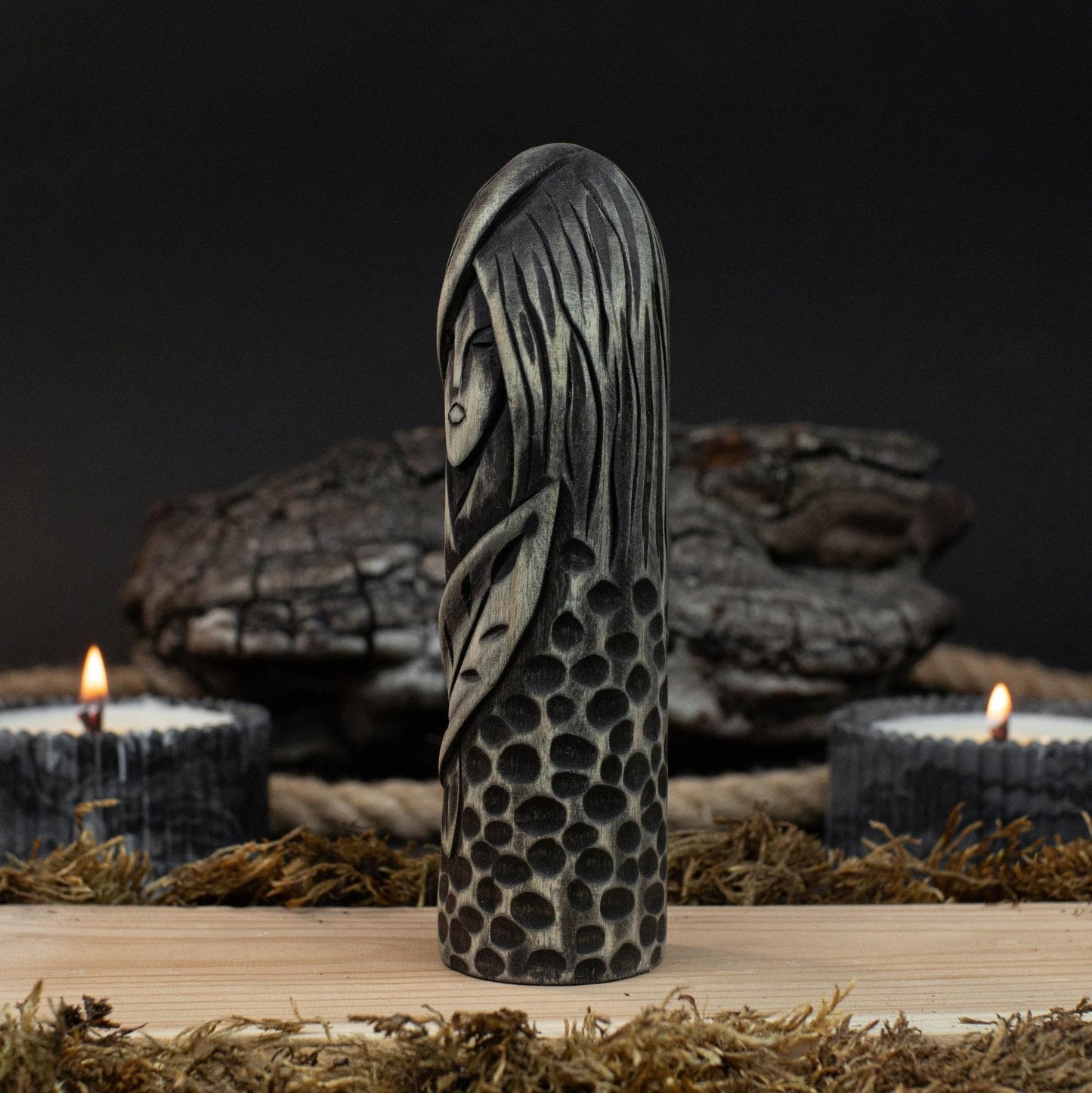 Hand-Carved Eir Figurine – 14 cm (5.7 inches) Wooden Norse Goddess of Healing Statue
