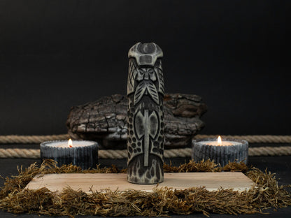 Hand-Carved Vidar Figurine – 14 cm (5.7 inches) Wooden Norse God of Vengeance Statue