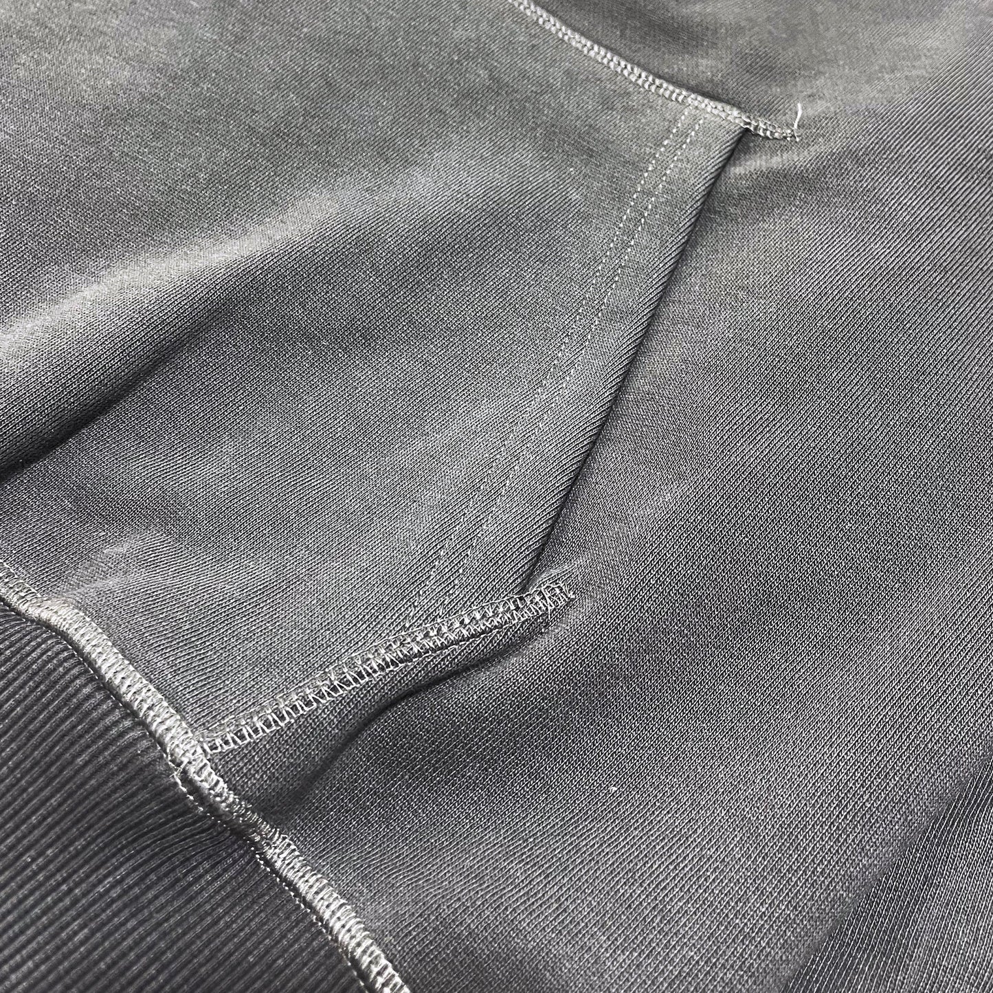 HEAVYWEIGHT HOODIE