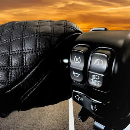 Legendary Double-Diamond Stitched Deerskin Short Wrist Touchscreen Gloves