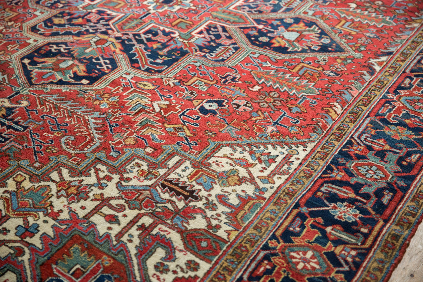 9.5x12.5 Vintage Mehrivan Carpet