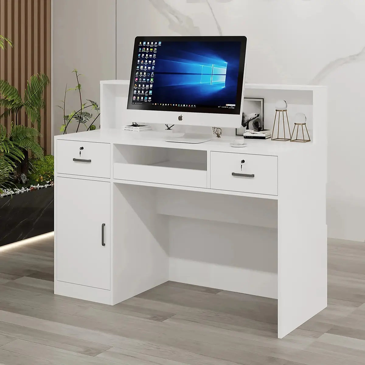 Natalia · Greeter Station