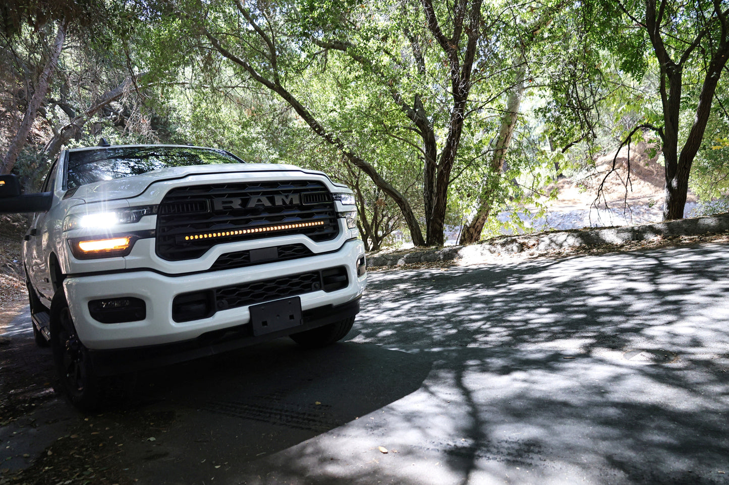 2025+ RAM 2500/3500 40in Light Bar SLIM