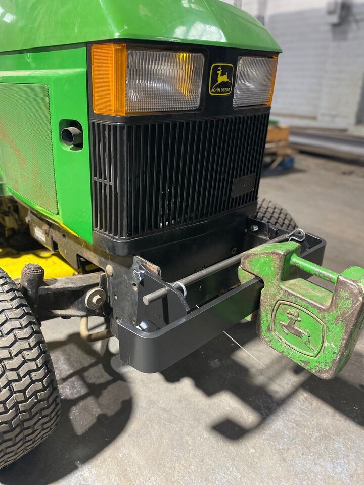 425/445/455 Front Weight Bracket